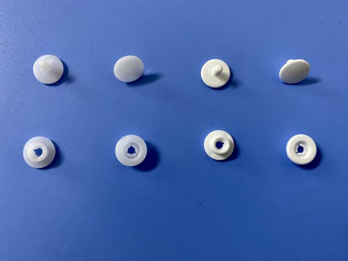 Белый цвет 10мм 2 разделяет кнопки заклепки кнопки пластмассы кнопок для защитной маски